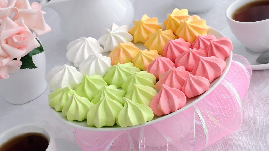 Light and Airy Meringue Cookies